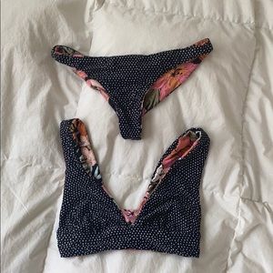 Cheeky reversible bikini set. Billabong